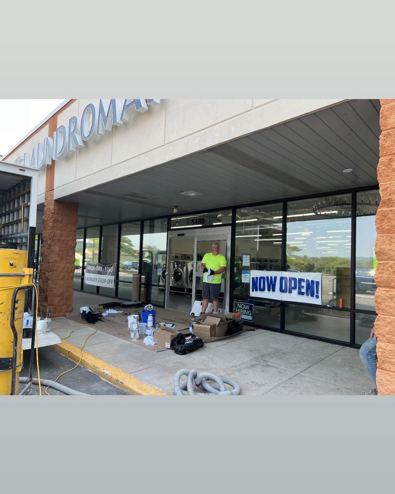How Luxe Laundromat Serves Businesses in Ontelaunee, PA with Expert Laundry Solutions